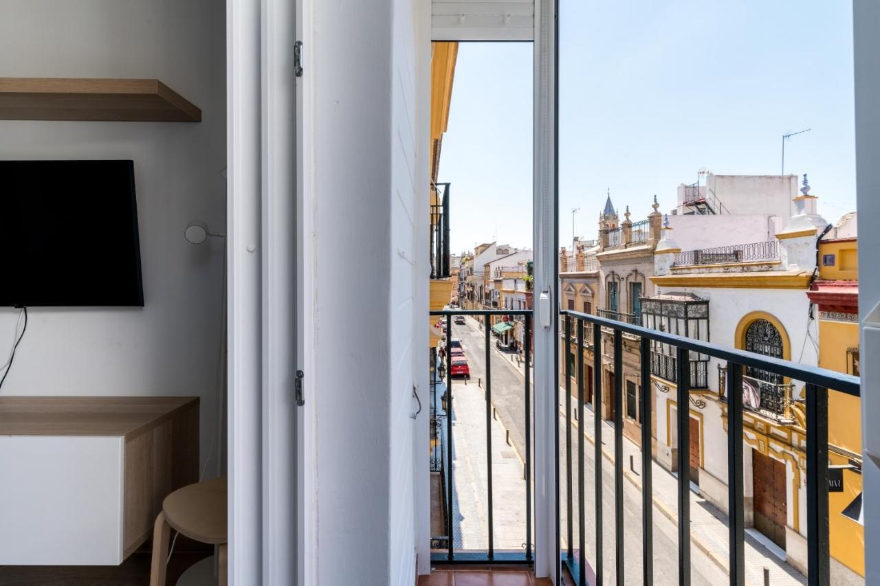 Apartamento Holi-Rent Pureza Sevilla Exterior foto